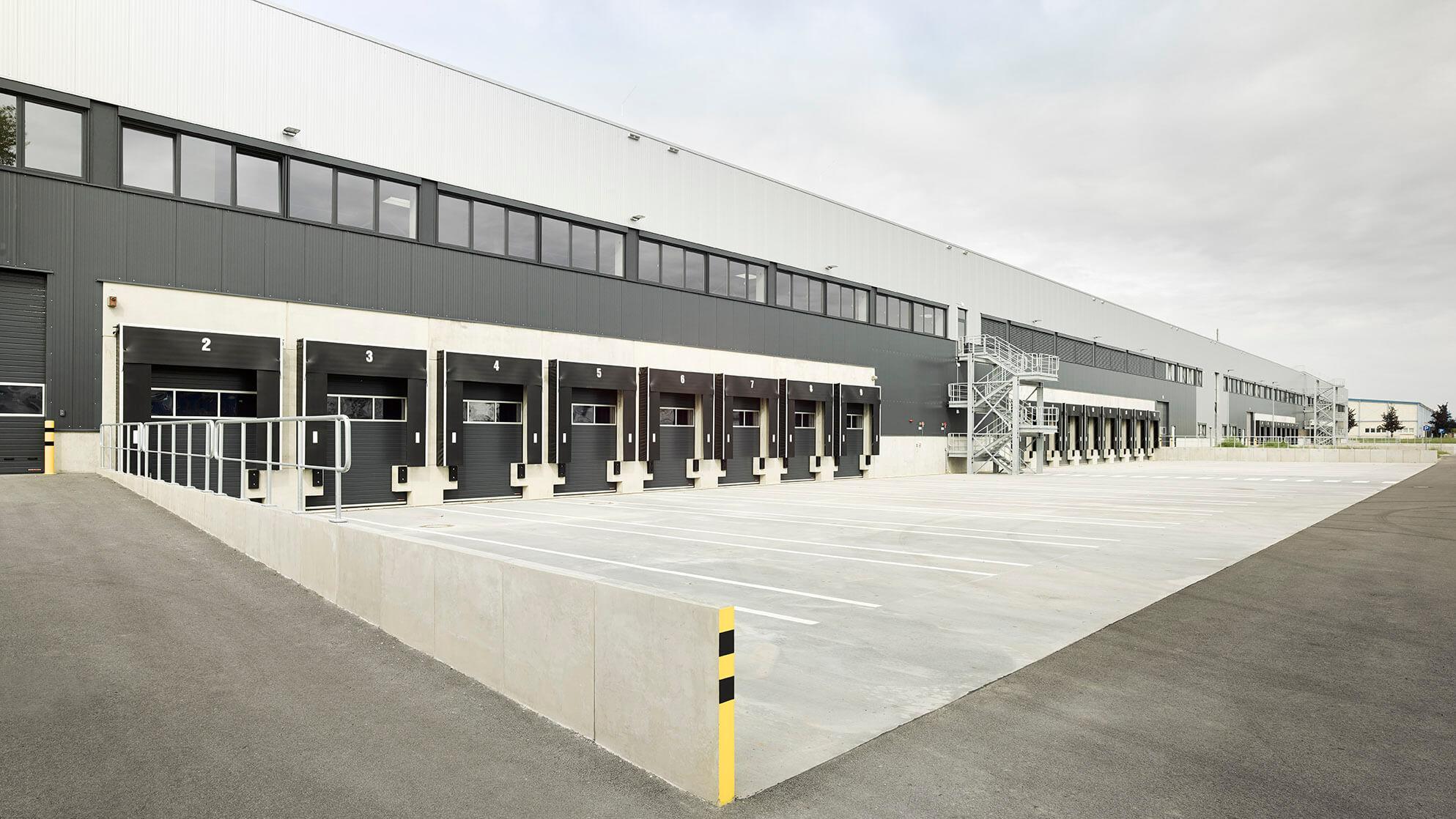 Hoppegarten - Front View