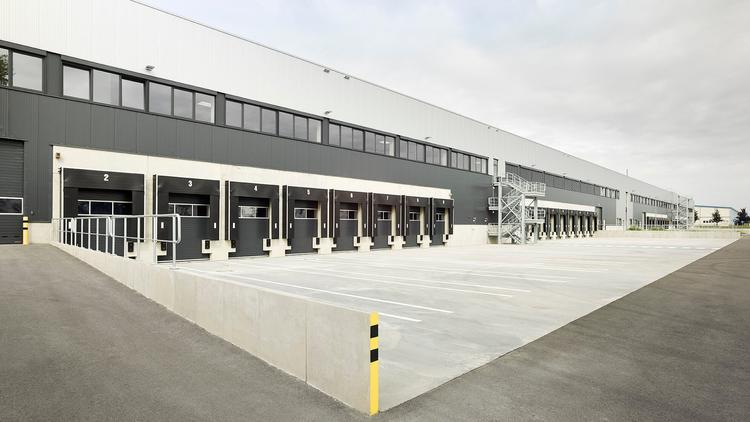 Hoppegarten - Front View