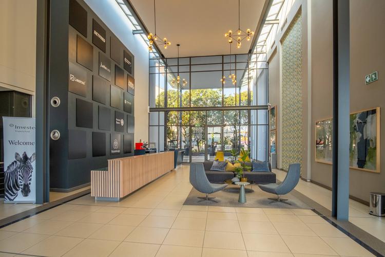 345 Rivonia - Reception
